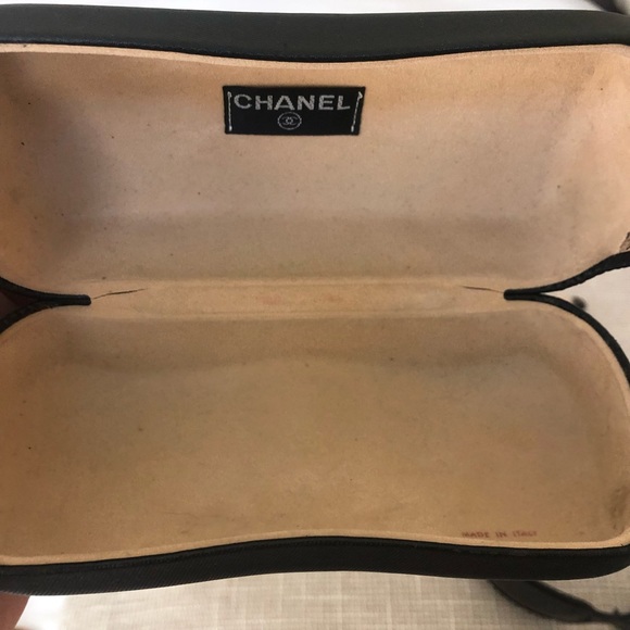 Authentic Chanel Sunglasses 🕶 - Picture 9 of 16